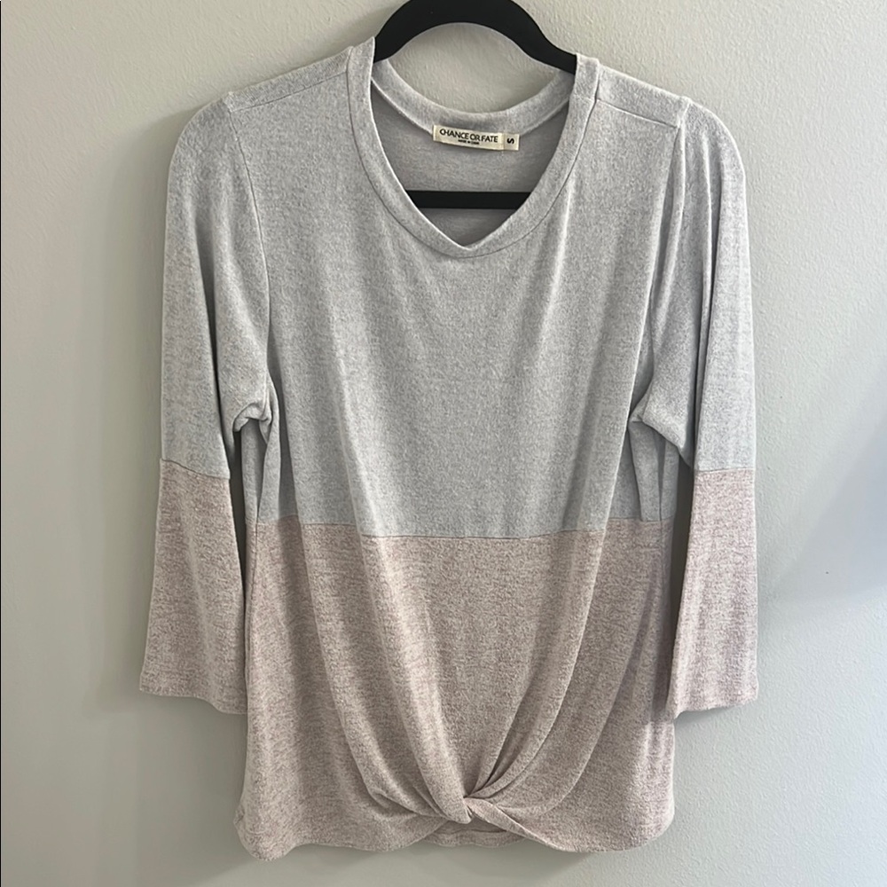 Chance or Fate Women's Two-Tone Half Sleeve Top